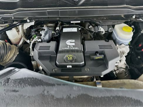 Used 2024 RAM 2500 Big Horn image 31
