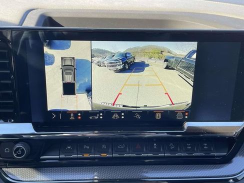 Certified 2025 Chevrolet Silverado 1500 ZR2 w/ Technology Package image 22