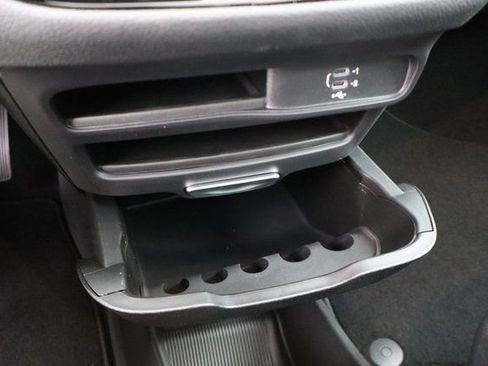 New 2026 Chrysler Pacifica Select FWD image 22