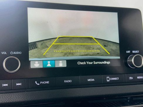 Used 2024 Honda Civic Sport image 10