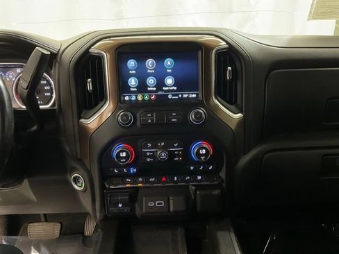 Used 2021 Chevrolet Silverado 1500 High Country AWD/4WD image 17