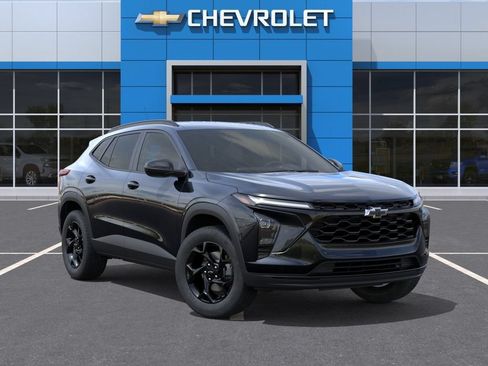 New 2026 Chevrolet Trax LT w/ Driver Confidence Package FWD image 7