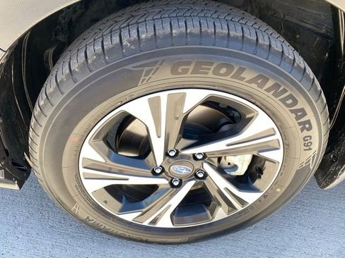 Used 2025 Subaru Crosstrek 2.0i Premium AWD/4WD image 25