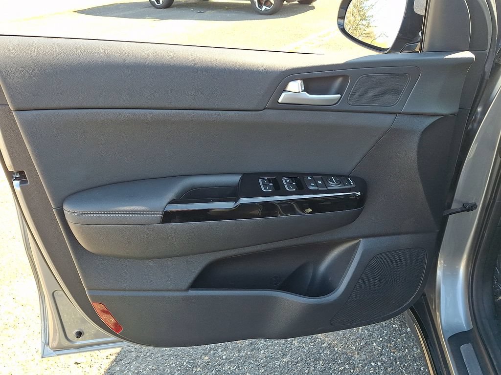 Used 2022 Kia Sportage Nightfall Edition w/ Nighfall AWD Premium Package image 13