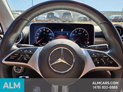 Used 2025 Mercedes-Benz C 300 Sedan image 25