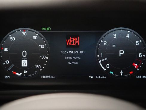 Used 2025 Land Rover Defender 130 X-Dynamic SE AWD/4WD image 19