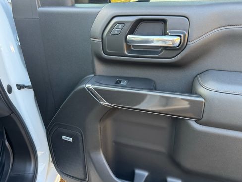 Used 2022 GMC Sierra 2500 AT4 w/ AT4 Premium Plus Package image 30