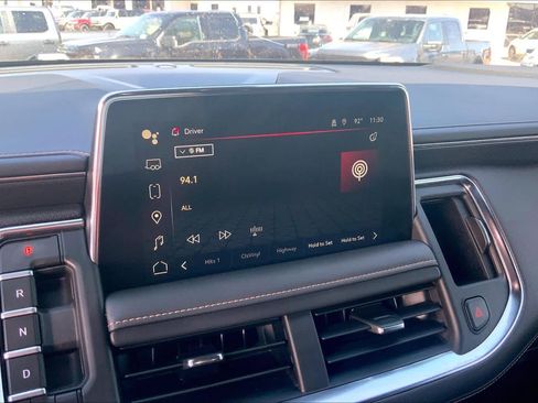 Used 2024 GMC Yukon AT4 w/ AT4 Premium Plus Package AWD/4WD image 34