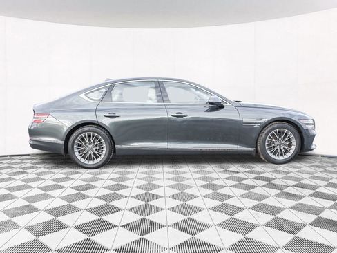 Used 2022 Genesis G80 2.5T image 11