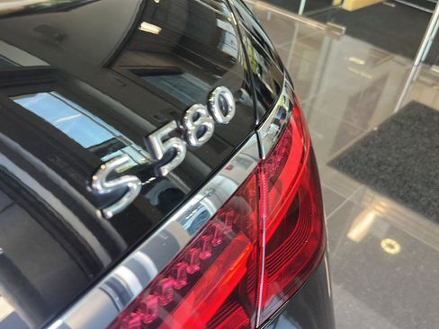 Certified 2022 Mercedes-Benz Maybach S 580 4MATIC image 28