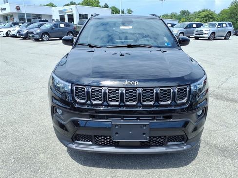 New 2026 Jeep Compass Latitude AWD/4WD image 9