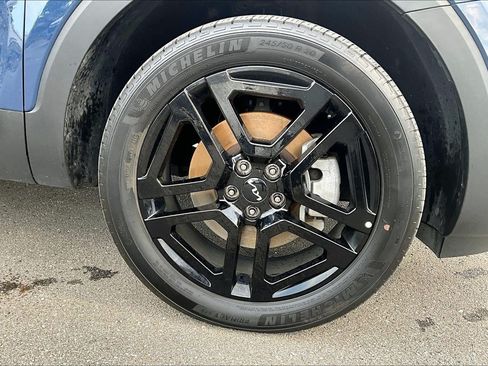 Used 2023 Kia Telluride EX X-Line AWD/4WD image 9
