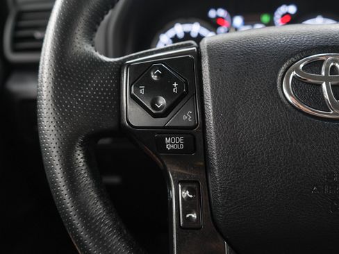 Used 2021 Toyota 4Runner TRD Off-Road Premium AWD/4WD image 24