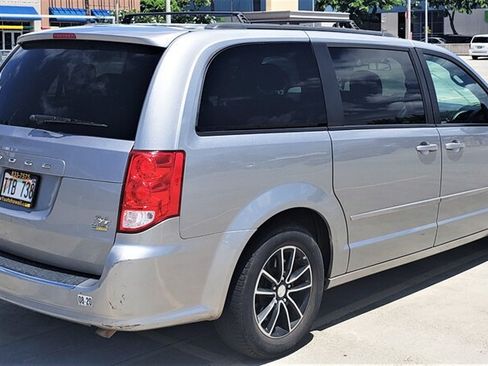 Used 2016 Dodge Grand Caravan R/T FWD image 6