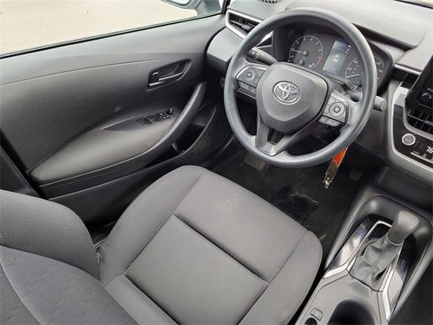Used 2024 Toyota Corolla LE image 12