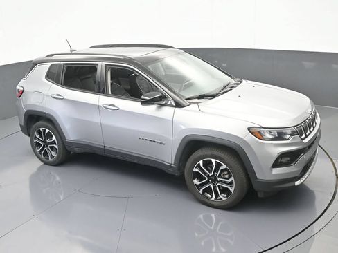 Used 2022 Jeep Compass Limited w/ Sun and Sound Group AWD/4WD image 51