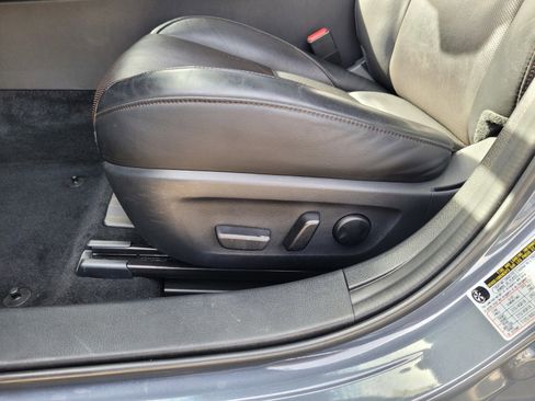 Used 2024 MAZDA MAZDA3 Hatchback w/Premium Plus Pkg image 15