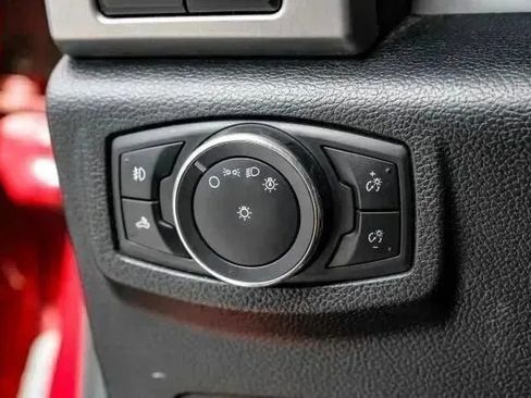 Used 2017 Ford F250 Platinum w/ Platinum Ultimate Package AWD/4WD image 28