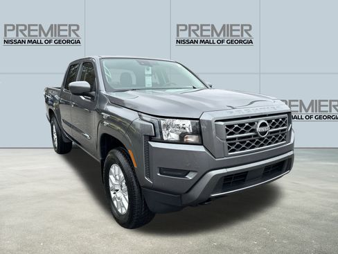 Certified 2022 Nissan Frontier SV image 3