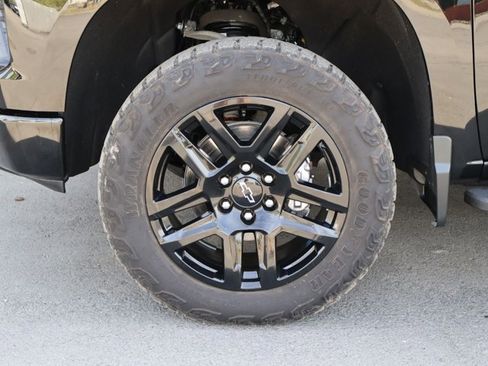 Certified 2024 Chevrolet Silverado 1500 LT Trail Boss w/ LT Trail Boss Premium Package AWD/4WD image 29