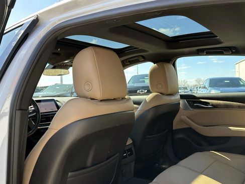 Used 2023 Cadillac CT5 Luxury image 14