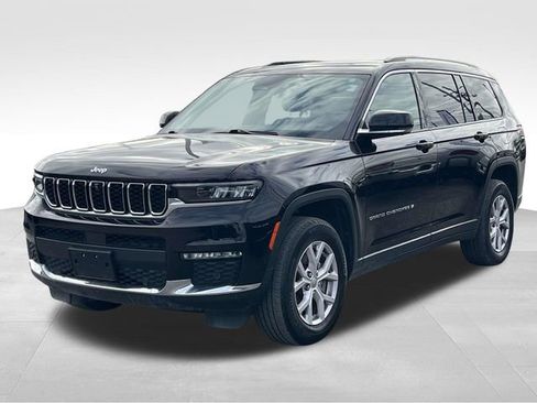 Used 2022 Jeep Grand Cherokee L Limited w/ Luxury Tech Group II image 3