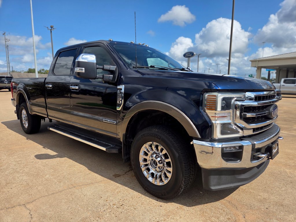 Used 2022 Ford F350 Lariat w/ Lariat Ultimate Package AWD/4WD image 3