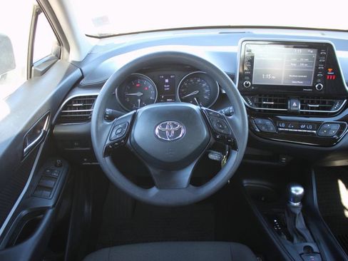 Used 2021 Toyota C-HR LE image 10