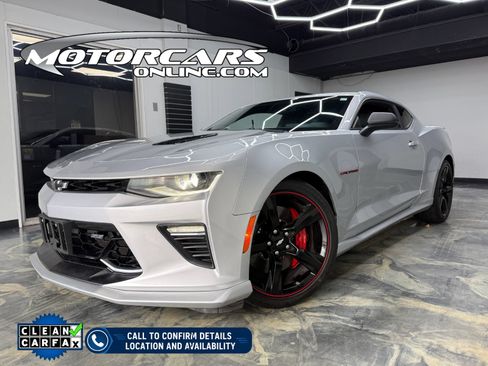 Used 2016 Chevrolet Camaro SS RWD image 1