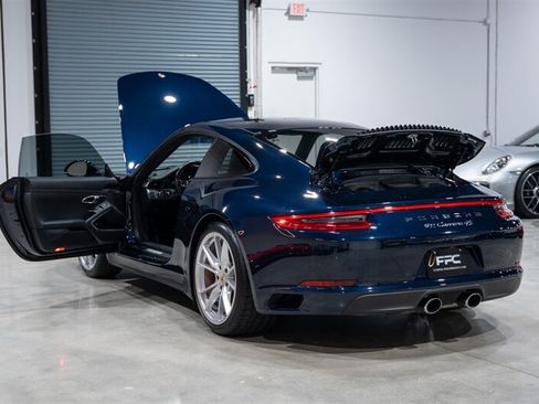 Used 2018 Porsche 911 Carrera 4S AWD/4WD image 34