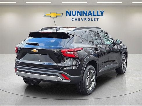 New 2026 Chevrolet Trax LT w/ Driver Confidence Package image 5