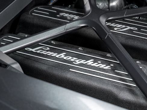 Used 2023 Lamborghini Huracan EVO RWD image 57