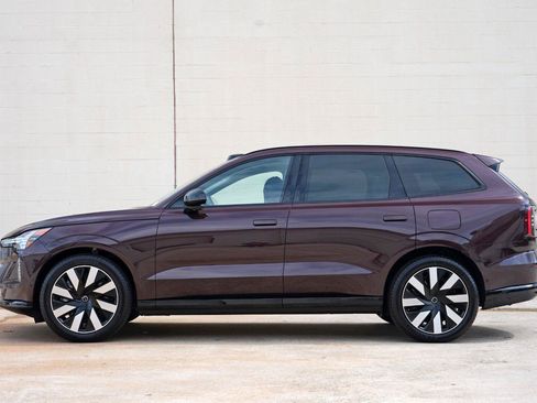 Used 2025 Volvo EX90 Ultra AWD/4WD image 8