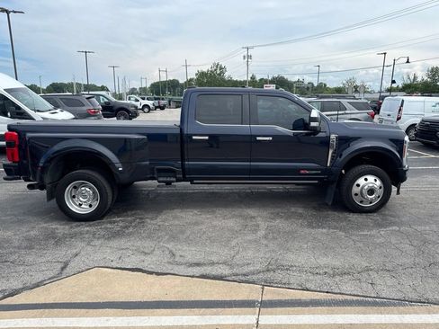 Used 2025 Ford F450 Platinum w/ Platinum Plus Package AWD/4WD image 2