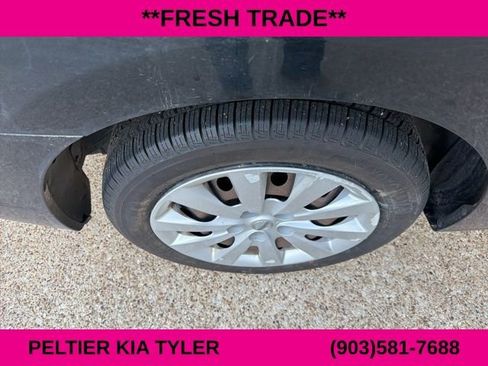 Used 2019 Nissan Sentra S image 11