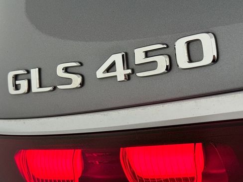 Certified 2025 Mercedes-Benz GLS 450 4MATIC image 11