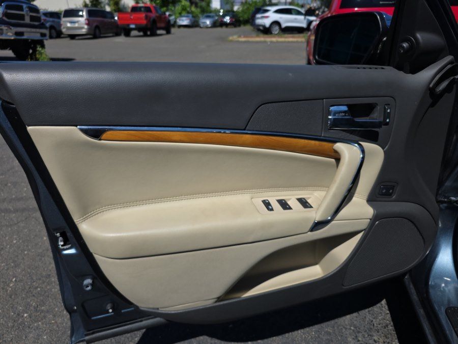 Used 2012 Lincoln MKZ FWD image 13
