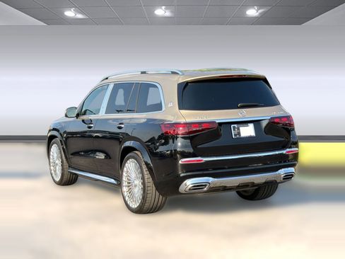 Certified 2024 Mercedes-Benz Maybach GLS 600 4MATIC image 3