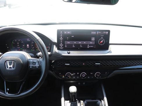 Used 2023 Honda Accord EX-L image 14