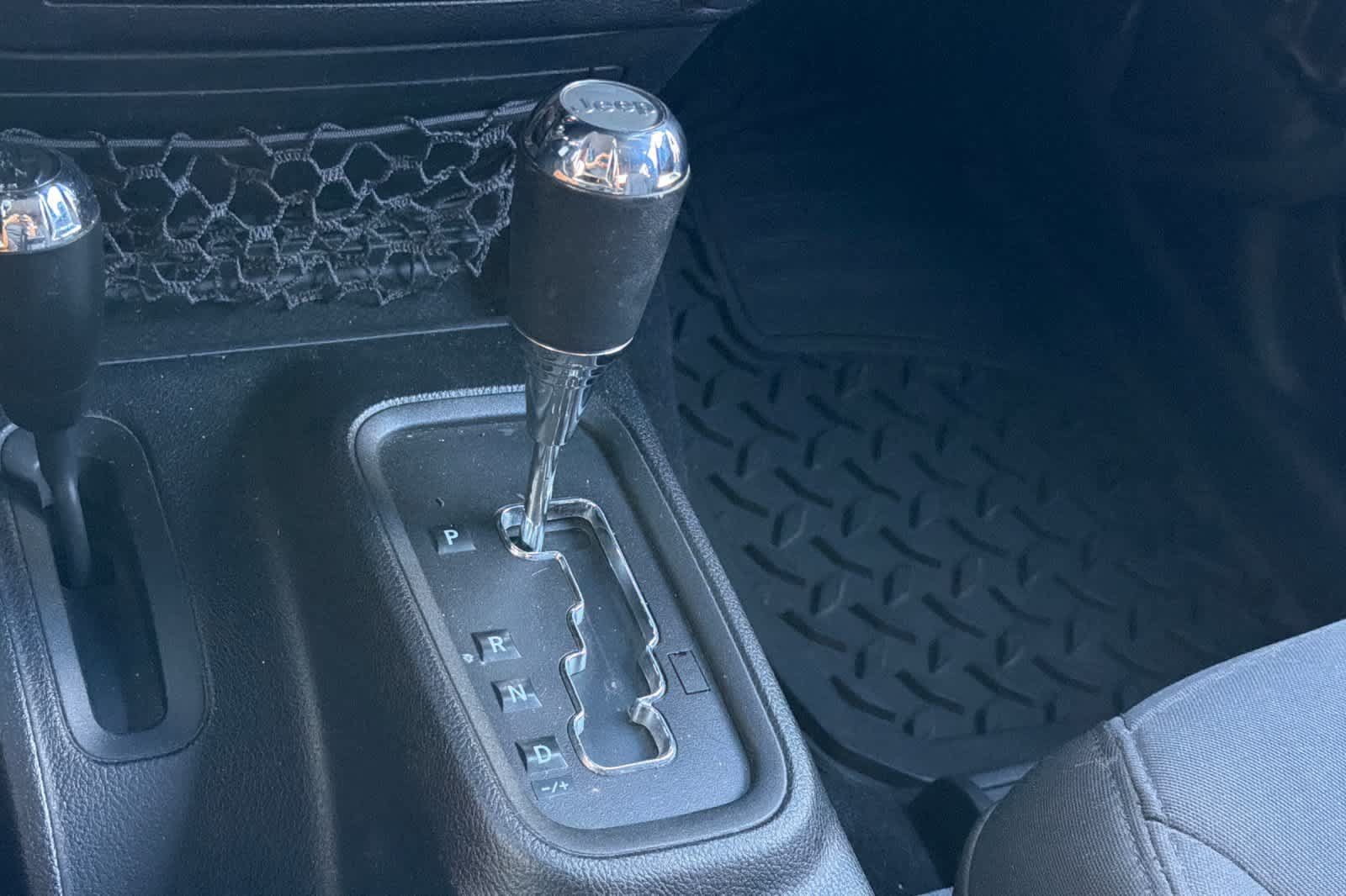 Used 2018 Jeep Wrangler Sport AWD/4WD image 21