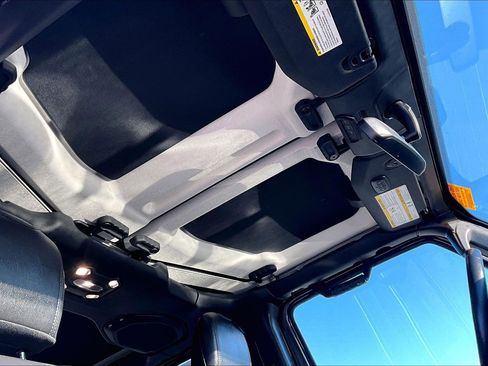 Used 2021 Jeep Wrangler Unlimited Sahara w/ Dual Top Group image 29