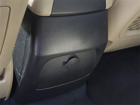 Used 2012 Kia Sorento EX w/ EX V6 Premium Pkg image 13