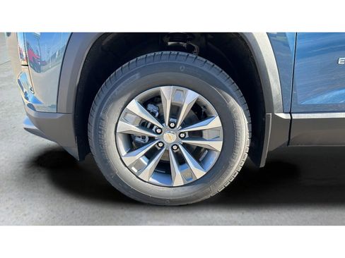 New 2026 Chevrolet Equinox LT w/ Convenience Package II AWD/4WD image 34
