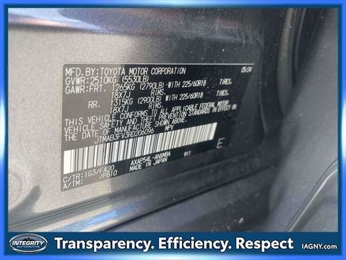 Used 2024 Toyota RAV4 SE w/ Weather & Moonroof Package AWD/4WD image 22