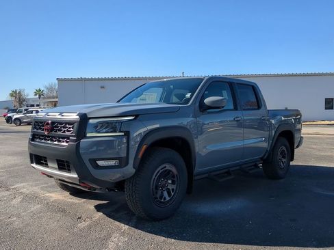 New 2026 Nissan Frontier PRO-4X w/ Pro-4x Convenience Package image 8