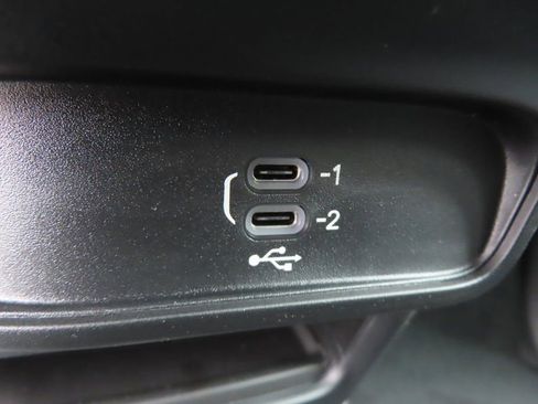 New 2026 Chrysler Pacifica Select w/ S Appearance Package AWD/4WD image 10