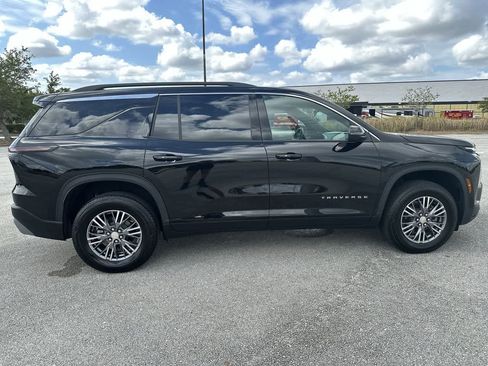Used 2026 Chevrolet Traverse LT FWD image 15