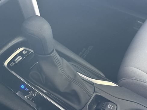 Used 2025 Toyota Corolla Cross AWD Hybrid image 21