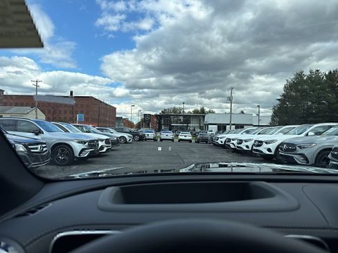 Certified 2026 Mercedes-Benz GLC 43 AMG 4MATIC image 34
