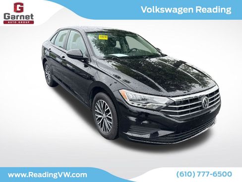 Used 2020 Volkswagen Jetta SE w/ SE Cold Weather Package FWD image 8